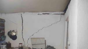 Manisa’da 83 yapı depremden etkilendi