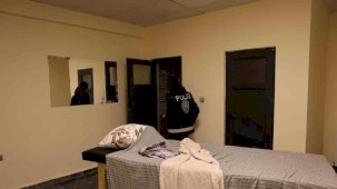 Nevşehir’de masaj salonuna fuhuş operasyonu: 5 gözaltı, 6 mağdur bayan kurtarıldı