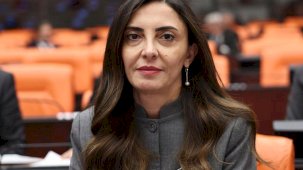 Nurhayat Altaca Kayışoğlu: Bursa'da tekstil ve mobilya sektörü iflaslarla çöküyor