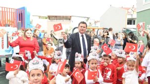 Osmangazi Belediyesi’nin kreşlerinde cumhuriyet coşkusu
