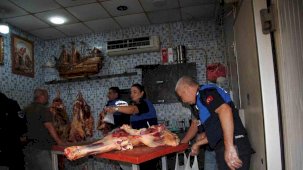 Şanlıurfa’da 1 ton kokmuş ve bozuk et ele geçirdi