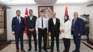 Şehit Aileleri Vakfı’ndan Bursa Vilayet Jandarma Komutanlığı’na ziyaret