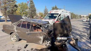 Takla atan Tofaş hurdaya dönerken şoförü vefattan döndü