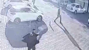 Tetikçinin otobüs firması sahibine silahlı saldırısı kamerada