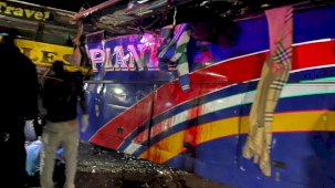 Uganda’da iki otobüs kafa kafaya çarpıştı: En az 63 ölü