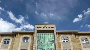 Uşak’ta babası, babaannesi ve komşusunu bıçaklayan şüpheli tutuklandı