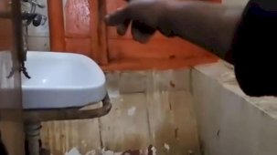 Yaklaşık 1 aydır demir sahasında bekleyen geminin personeli tepkili