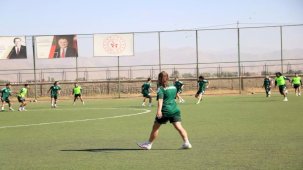 Yüksekova Spor Bayan Futbol Kadrosu'nun Maksadı 3 Puan