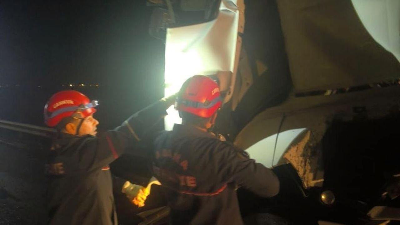Adana’da tır, otobüse arkadan çarptı: 14 yaralı