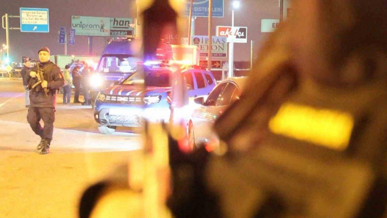 Aksaray’da jandarma ekipleri denetimlerini sürdürüyor