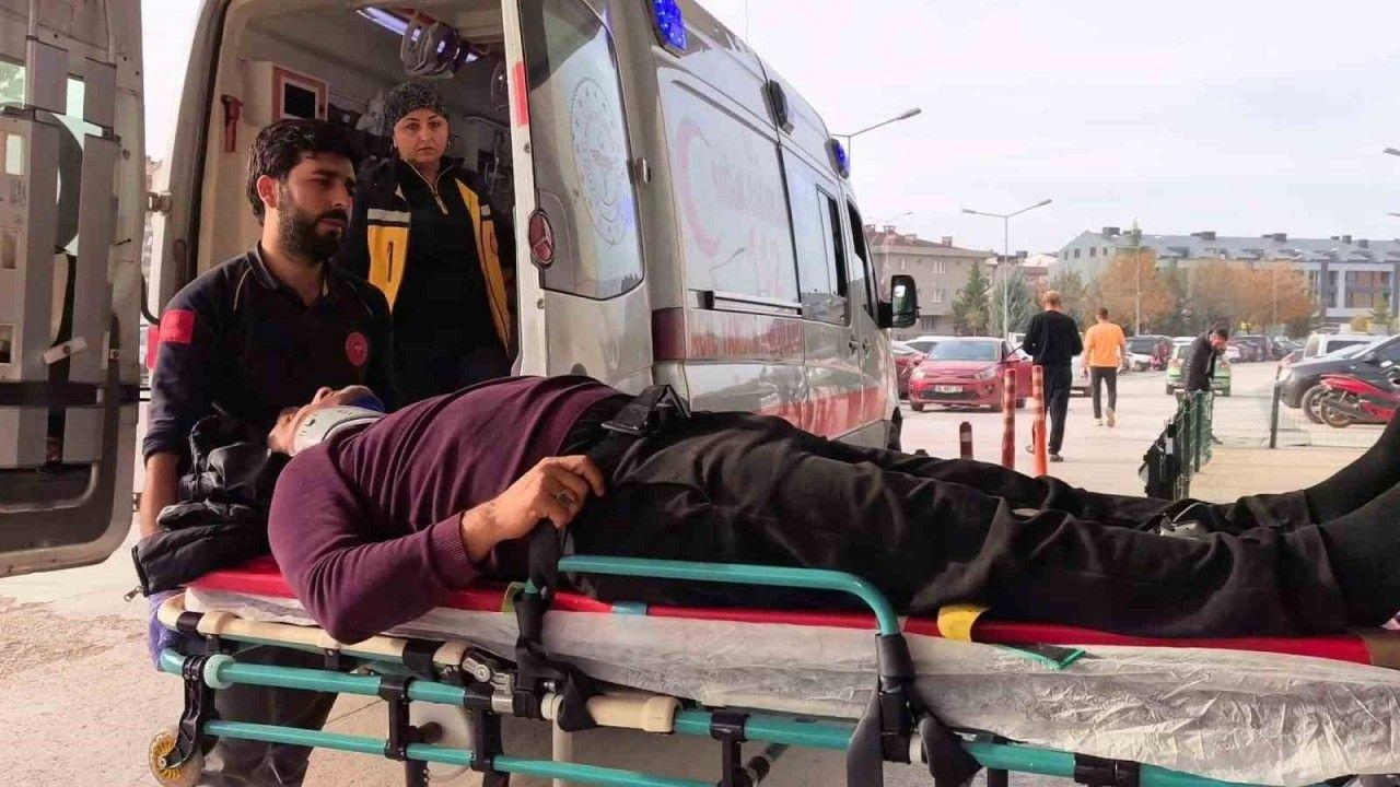 Bursa'da kontrolden yükünü boşaltan kamyon devrildi : 1 yaralı