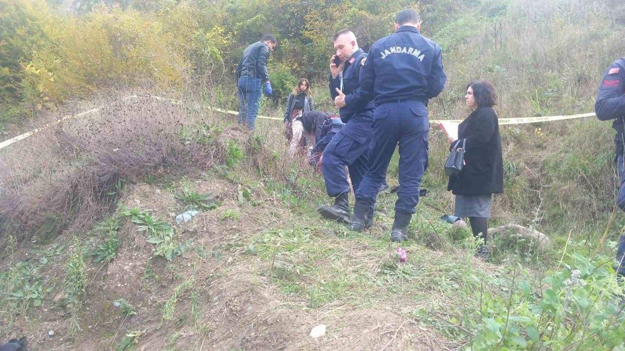 D-140’ta feci kaza: Araç şarampole uçtu, 1 ölü 3 yaralı