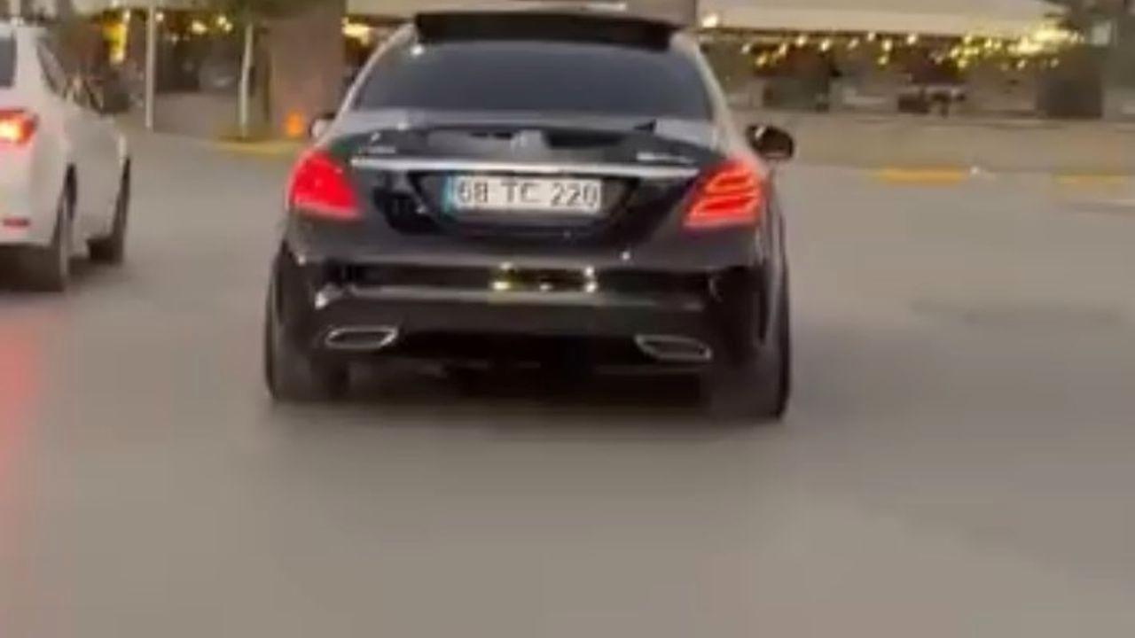 Drift atan sürücünün tehlikeli yolculuğu kamerada
