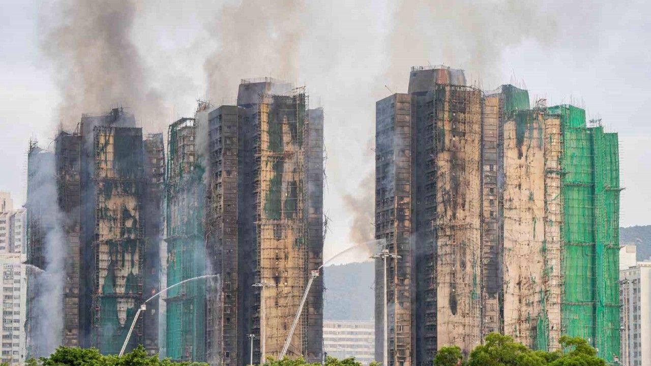 Hong Kong’taki yangın faciasıyla ilgili 3 gözaltı