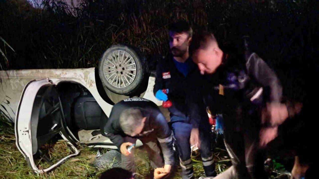 Kaçak göçmen taşıyan otomobil Asi Nehri’ne uçtu: 9 yaralı