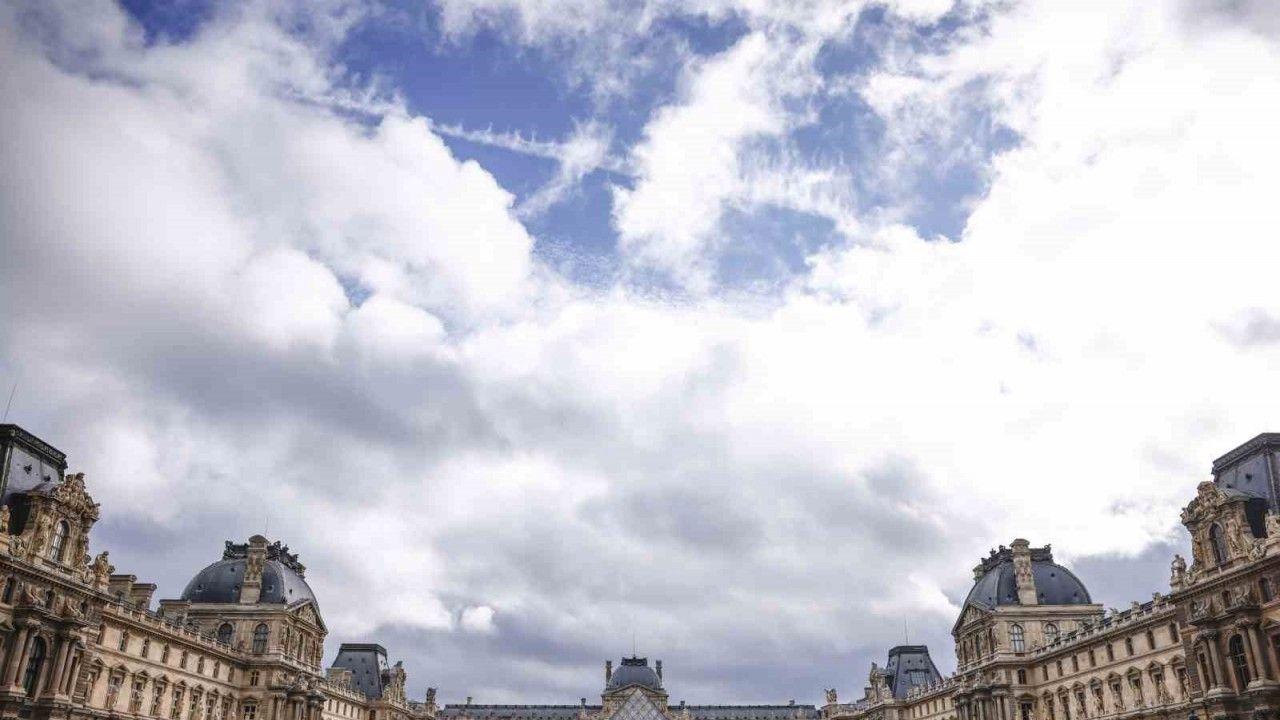 Louvre Müzesi’nde yapısal zayıflıklar nedeniyle bir galeri kapatıldı