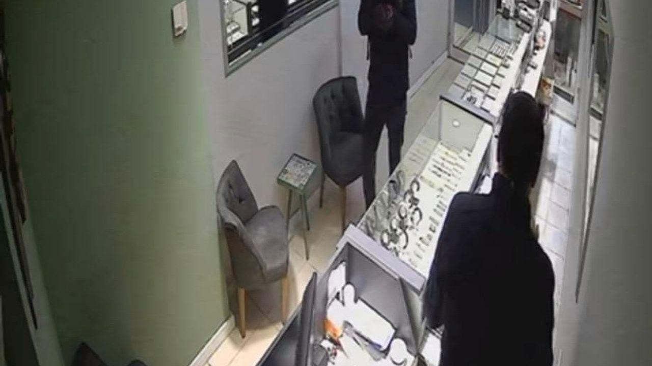 Ordu’daki kuyumcu soygunu kamerada
