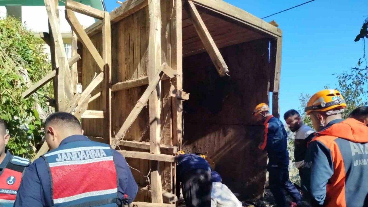Rize’de ahşap yapı çöktü: 1 ölü, 2 yaralı