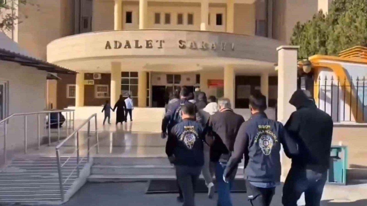 Şanlıurfa merkezli dolandırıcılık operasyonu: 5 tutuklama