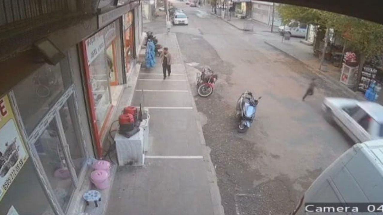 Siverek’te otomobilin çarptığı çocuk, ayağa kalkarak kaçtı