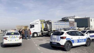 Aksaray’da iki tır çarpıştı: 1 yaralı