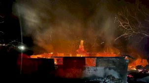 Alevlere teslim olan evde yanarak hayatını kaybetti