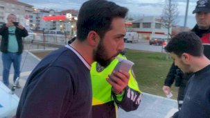 Alkollü sürücü emniyeti alarma geçirdi, ehliyeti daimi iptal edildi