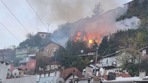 Bursa’da yanan 2 katlı evin 78 yaşındaki sahibi kayıp