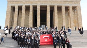 Bursalı gençler, Ata’nın huzuruna çıktı