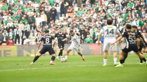 Bursaspor, Kahramanmaraşspor'u 2-1 Mağlup Etti