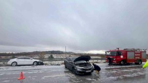 Çorum’da dolu yağışı kazaya neden oldu: 10 yaralı