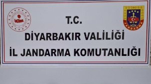 Diyarbakır’da JASAT’ın çalışmalarında tabancalar ve mühimmatları ele geçirildi