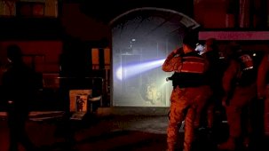 Galeride çıkan yangında 2 kişi öldü, 14 kişi hastanede tedavi altına alındı