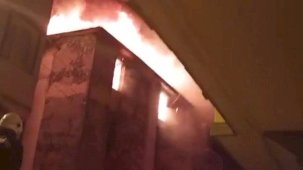 Gaziantep’te 4 katlı bina alevlere teslim oldu