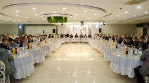 İnegöl Marangoz ve Mobilyacılarında seçim heyecanı