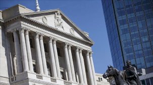 İngiltere Merkez Bankası politika faizini sabit bıraktı