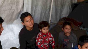 İsrail saldırılarında 5 çocuğunu kaybeden Filistinli kadın, 36 torununa bakıyor