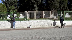 Karacabey'de mezarlıklara özenli bakım