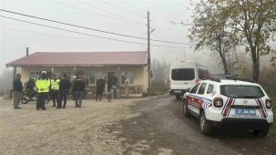 Kastamonu’da kayıp anne ve oğlunu arama çalışmaları yoğun sis nedeniyle sonlandırıldı