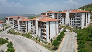 Konutta rekor beklentisi! Kredi faizlerinde asıl düşüş için tarih verildi