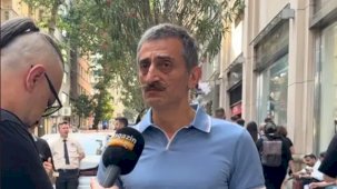 Metin Keçeci bu kez çöpten karton toplarken görüntülendi