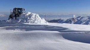Muş’ta kapanan 31 yerleşim yerinin yolu yeniden ulaşıma açıldı
