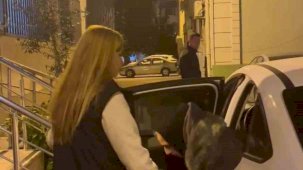 Müşterileri adına kredi çeken beyaz eşya bayisi kadına ev hapsi verildi