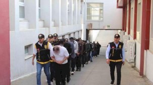 Müteahhitleri 19 milyon lira dolandıran şebeke çökertildi: 23 ilde dev operasyon