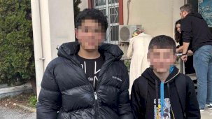 Okul kaçamağı polisi alarma geçiren iki kafadar: 