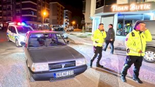 Önce araçla, sonra yaya olarak kaçtı: Sürücüsünün kayıplara karıştığı aracın plakasına 54 bin 879 lira ceza yazıldı