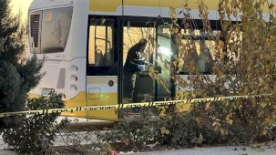 Otobüsteki bıçaklamanın sebebi ’yan baktın’ meselesi çıktı