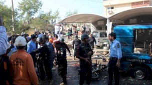 Pakistan’daki intihar saldırısını Pakistan Talibanı üstlendi