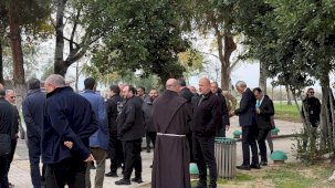 Papa vekili Bursa'da