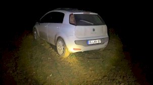 Polisin dur ihtarına uymadı, çamura saplanınca yaya olarak kaçtı